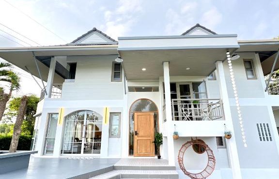 SOVA Vcay Pool Villa