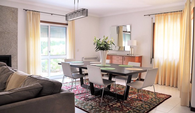 Spacious Residence ★ Backyard ★ Garden/Patio