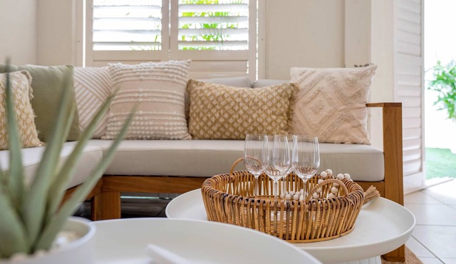 Spacious Retreat With Courtyard Resort Pool