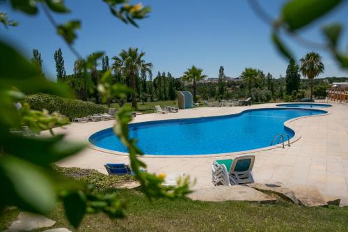 Spacious Villa with AC, pool and garden by Algarve Dream Holidays