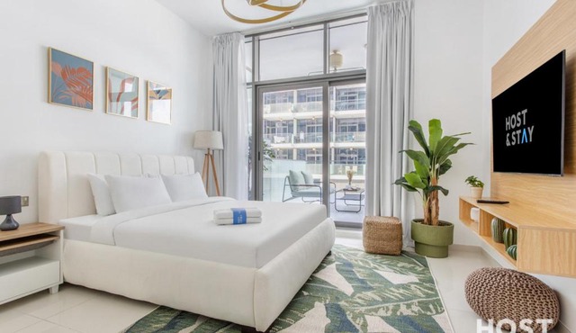 Studio with view at Loreto Damac Hills - Host & Stay
