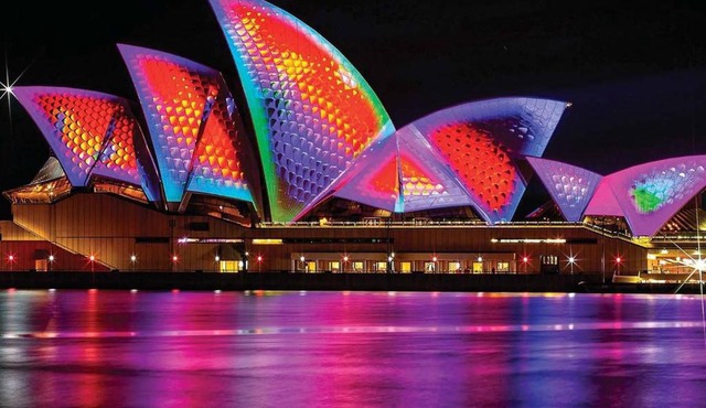 STUNNING SYDNEY HOME 3