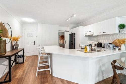 Stylish Family Escape Sleeps10 atTurtle Beach Resort