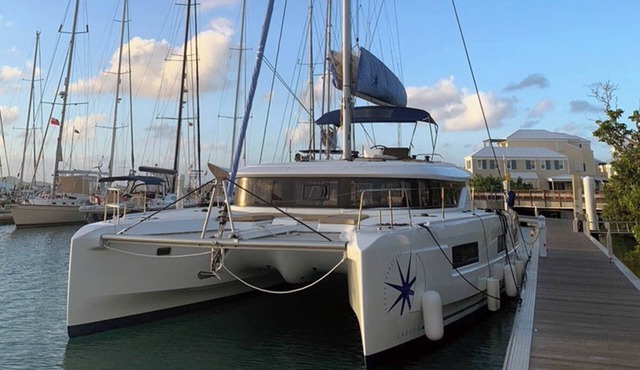 Sun-Kissed Sailing Adventure in Isla de Mahe, Seychelles