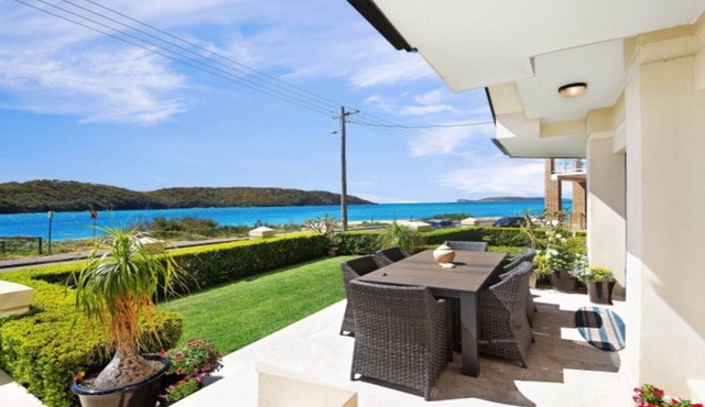 SURFSIDE ETTALONG BEACH BEACHFRONT