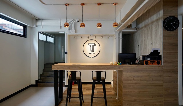 T Hostel at Victory Monument
