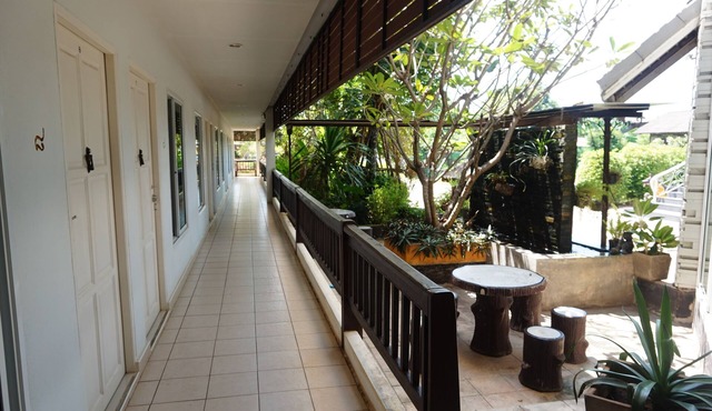 Thatphanom Place