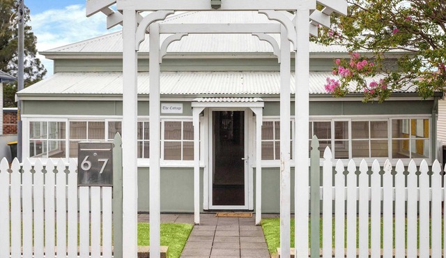 The Cottage - Shellharbour Village
