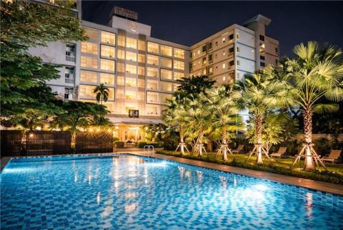 The Platinum Suites Bangkok by Dancenter
