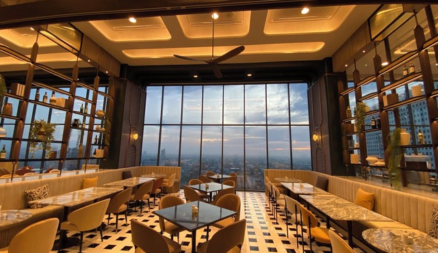 The Quarter Ratchayothin by UHG