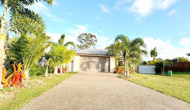 The Seahaven - Modern 4 Bedroom Family Home Close to Beach