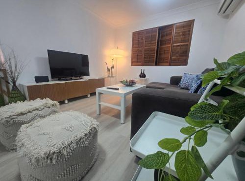 Top Floor# Full Aircon# City Cat# Bues# Park # Uni