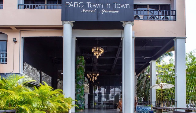 Town In Town Garden Resort