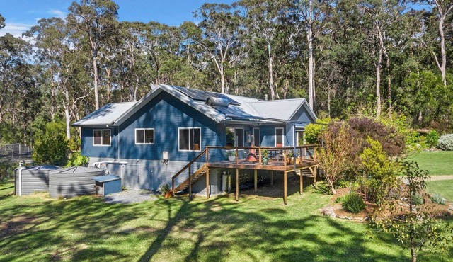 Tranquil eco costal bush retreat