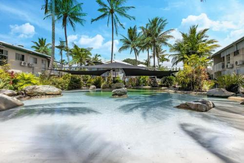 Trinity Beach Resort - Lush Tropical Getaway