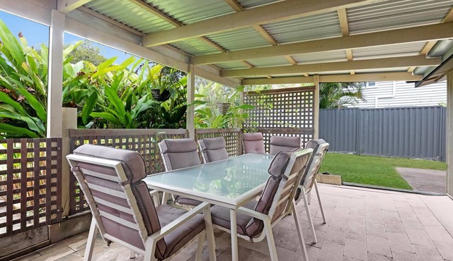 Two Bed Terrace Near Hervey Bay Beaches