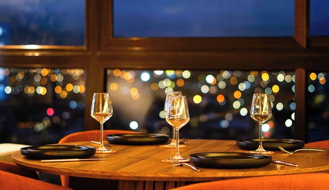 Urban Apartment with views to the Irazu Volcano, Jacuzzi and AC
