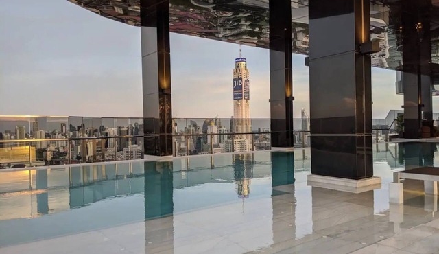Victory Monument Luxury with Incredible Facilities