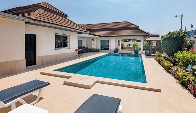 Villa Bos just 5 minutes from the Beach in Jomtien