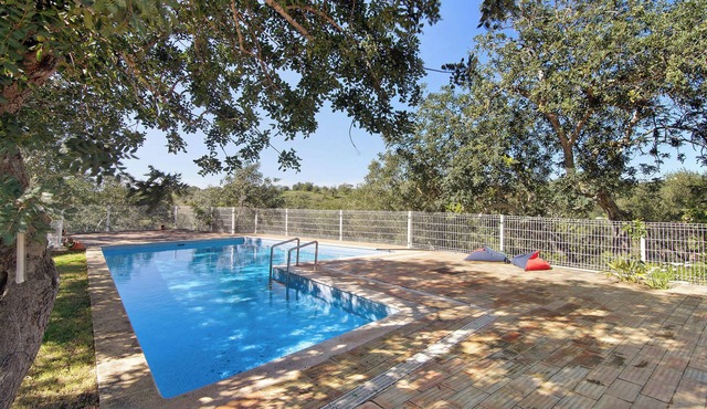 Villa 'Casa Da Maria Teresa V3' with Shared Pool, Wi-Fi and Air Conditioning