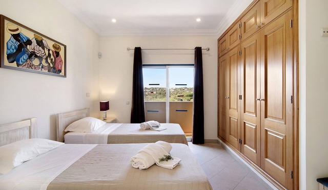 Villa 'Luna' with Private Pool, Wi-Fi and Air Conditioning