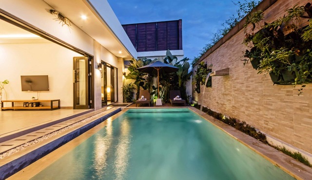 Villa Paddies - Charming 2 BR Canggu with Aircon Living High Speed Wi-Fi