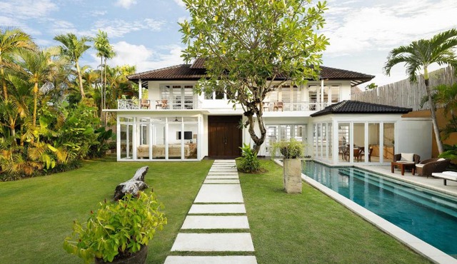 Villa Swarna by Nakula
