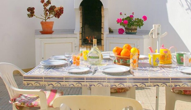 Villa with pool for up to 7 people 3 km from the beach