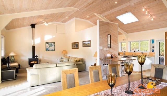 Vine Creek Cottage- private & secluded getaway