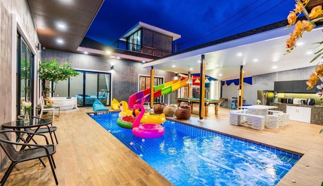 White Cloud & Brown Sand Luxury Pool Villa Cha-Am