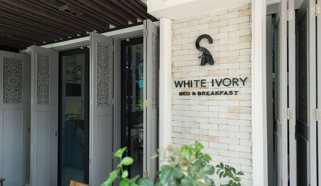 White Ivory Bed & Breakfast