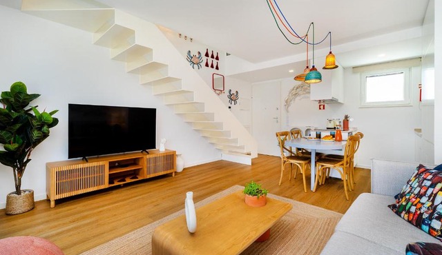 WHome Cozy Riverside Apartment in Trafaria