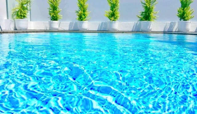 Year-round Private Pool + Jacuzzi Romantic Villa Setúbal - 25min Lisbon
