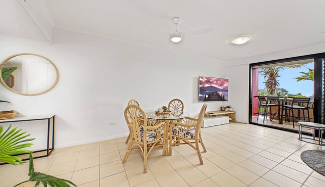 YEPPOON CBD FULLY FURNISHED APARTMENT WITH POOL!