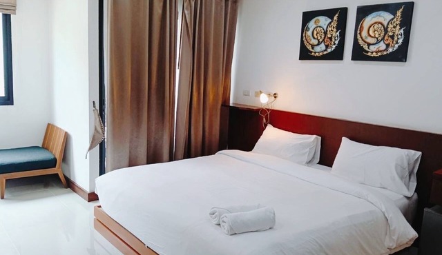 Yon INN Sukhumvit 4 - BTS Nana