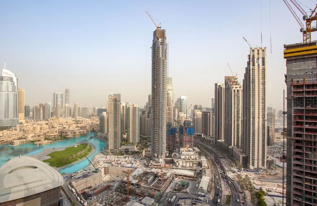 Bright and Beautiful Apartment in Downtown Dubai