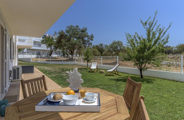 FLH Cabanas Garden Flat