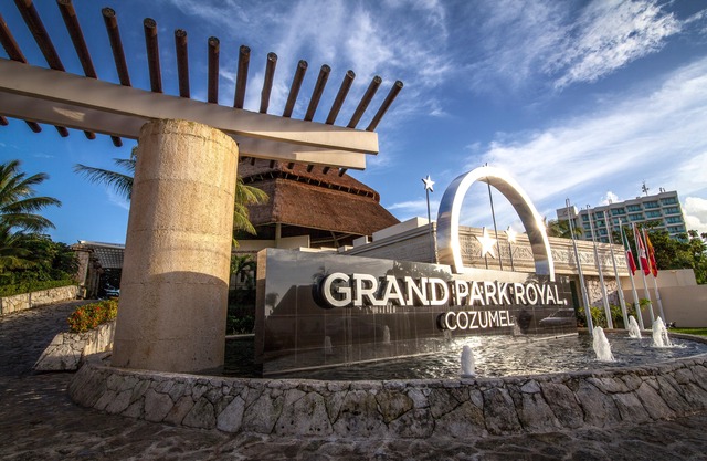 Grand Park Royal Cozumel - All Inclusive
