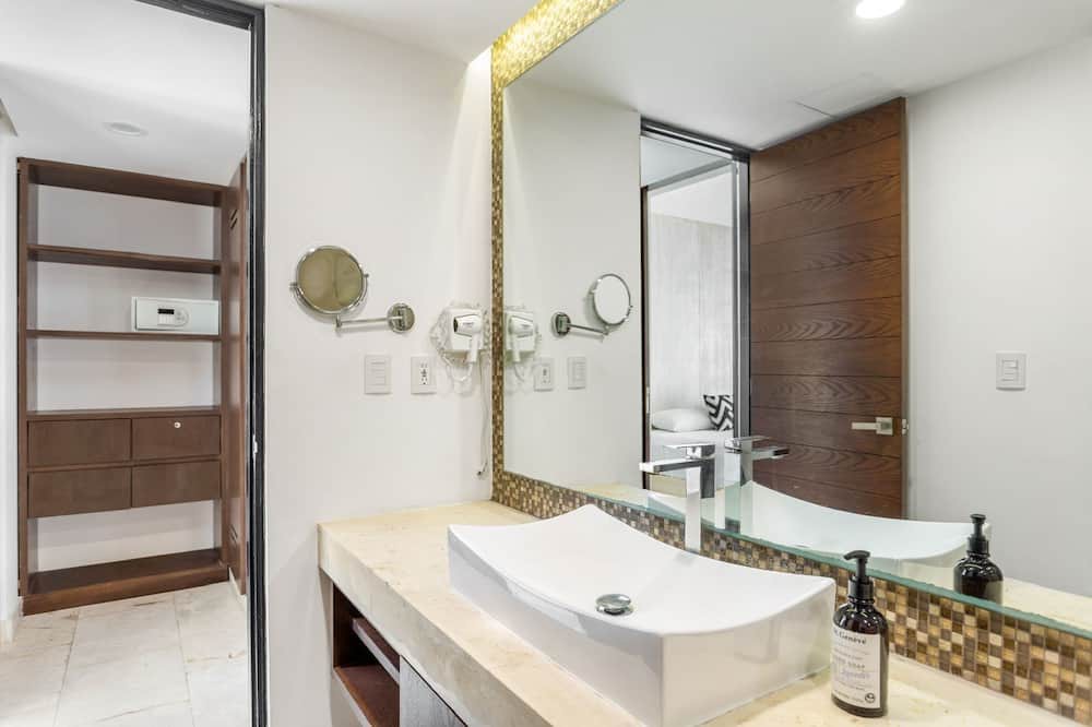 Centro Apartment | Anah Luxury Condo