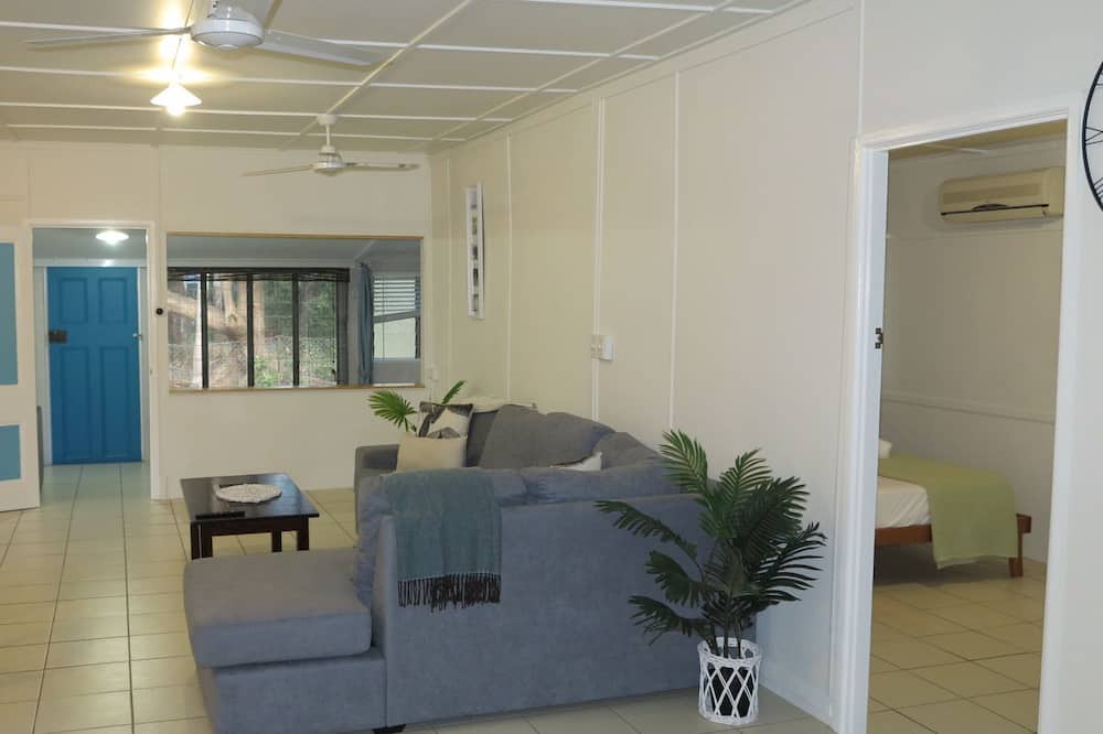 Photo of Livingroom in Nelly Bay