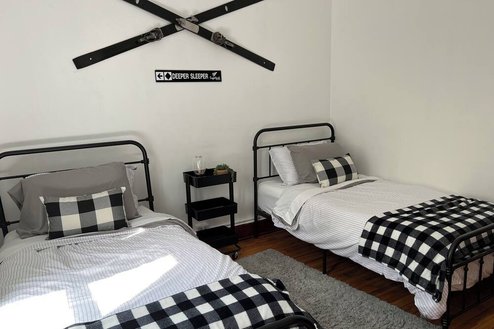 Photo of Bedroom in Duxbury