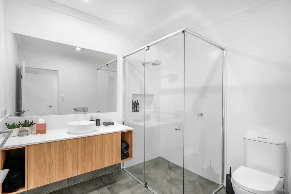 Photo of Bathroom in Barrine
