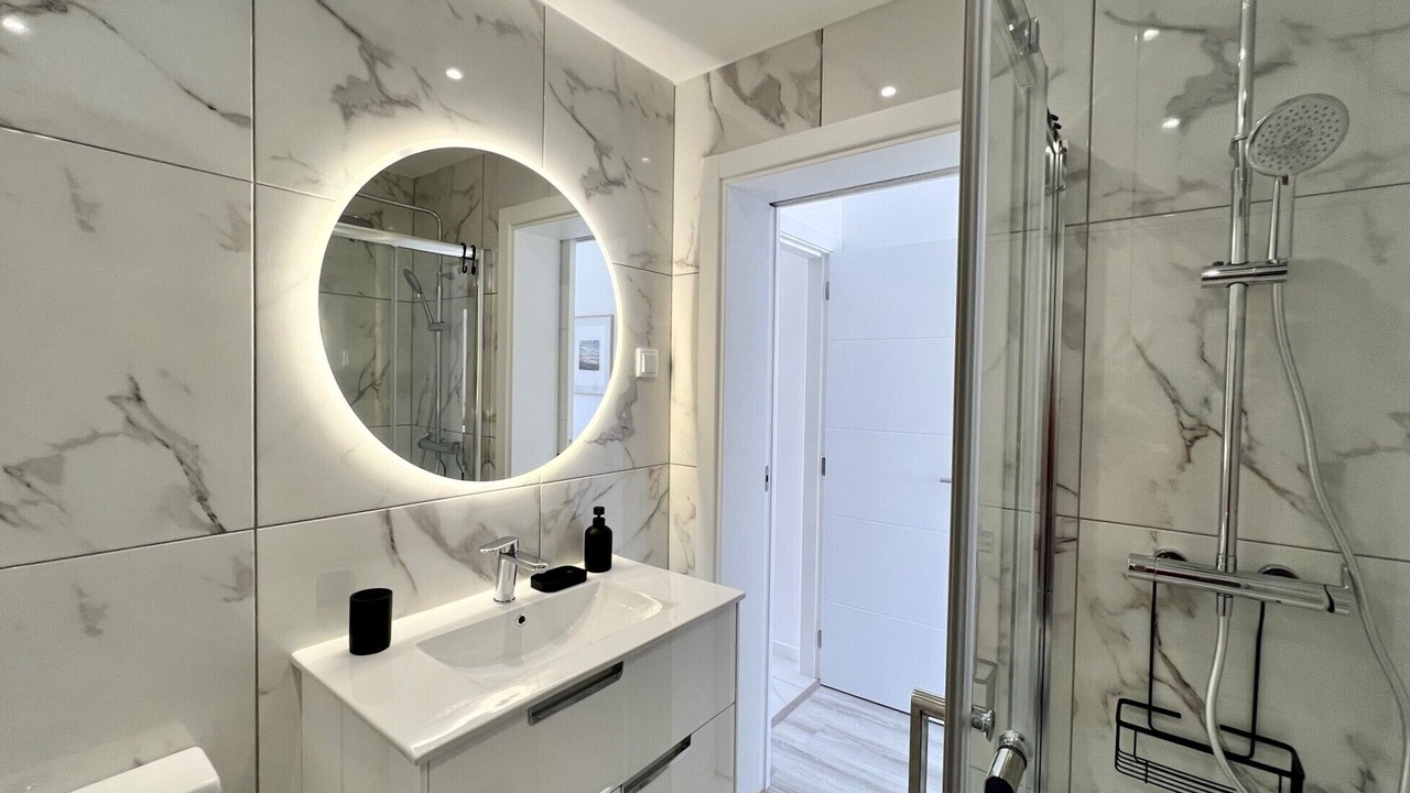Photo of Bathroom in Faro City Centre