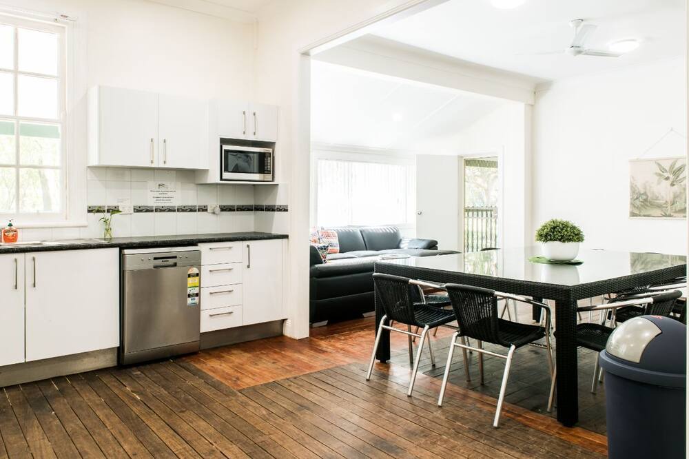 Photo of Kitchen in Anna Bay