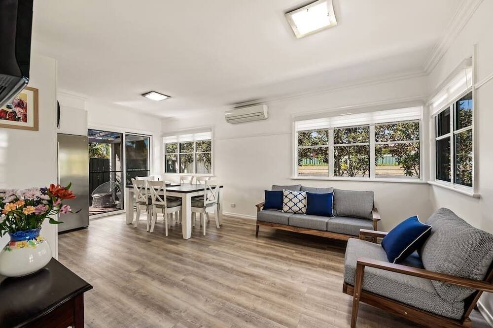 Photo of Livingroom in Rangeville