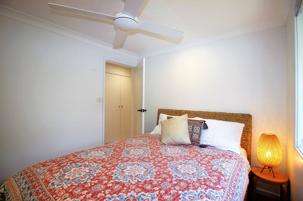 Photo of Bedroom in Elizabeth Beach