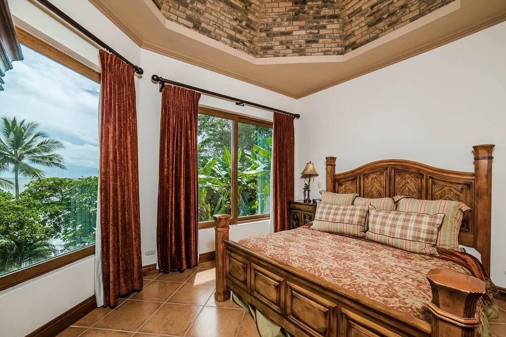 Photo of Bedroom in Tango Mar
