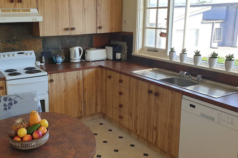 Photo of Kitchen in Kiama Downs