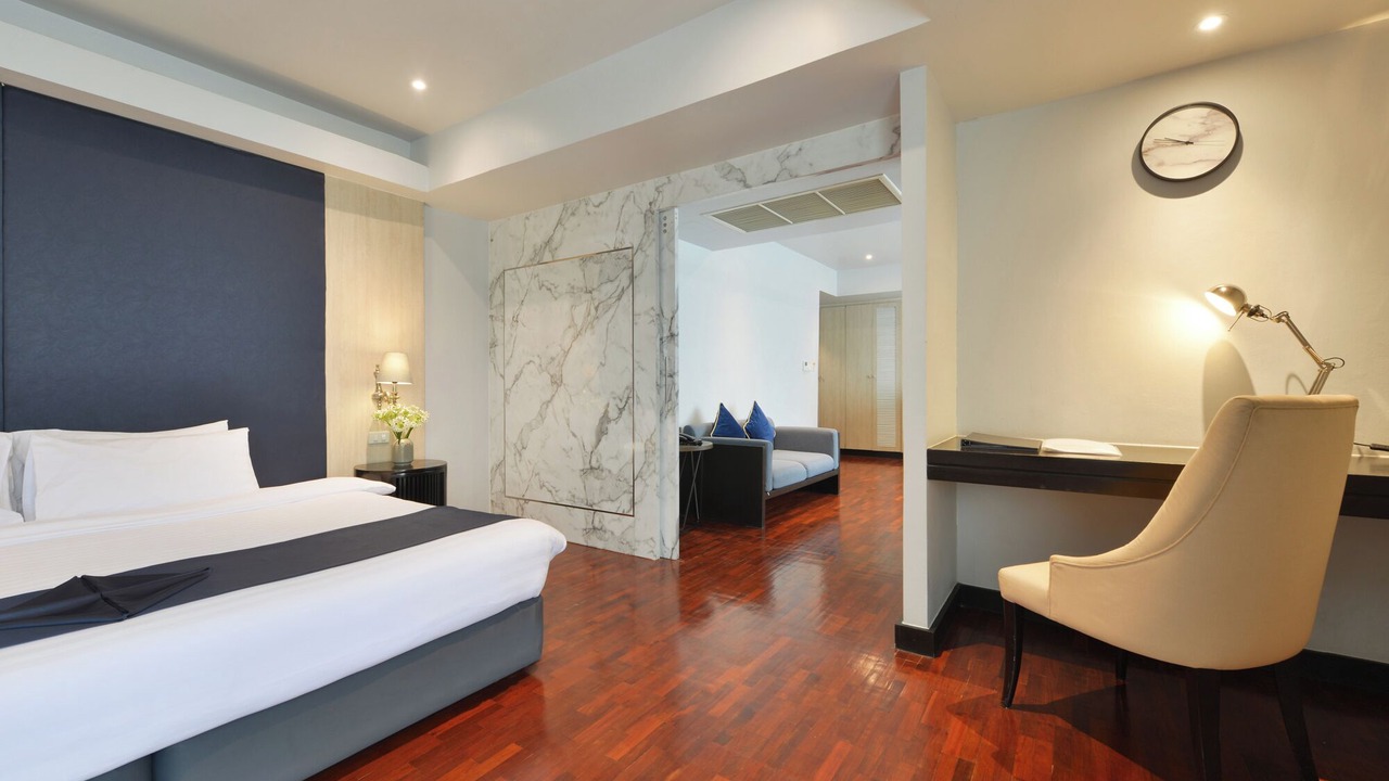 Photo of Bedroom in Samsen Nai