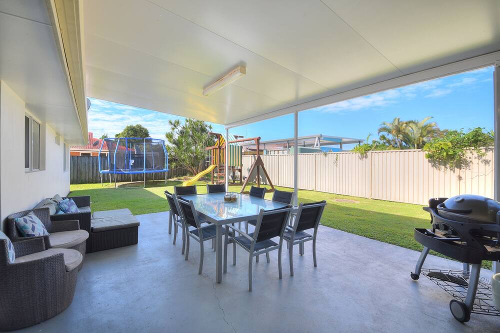 Photo of Patio Balcony in Mermaid Waters